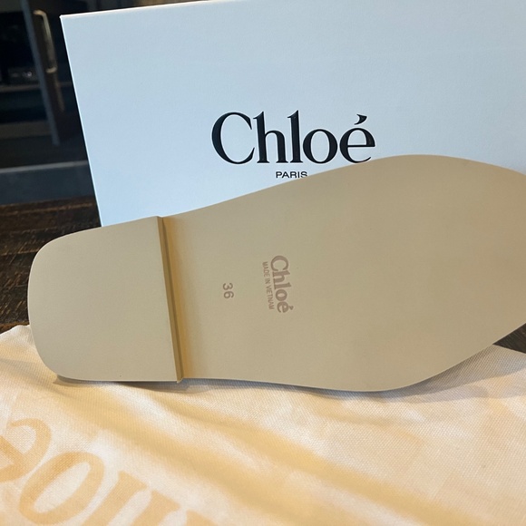 Chloe Slides - Picture 5 of 10